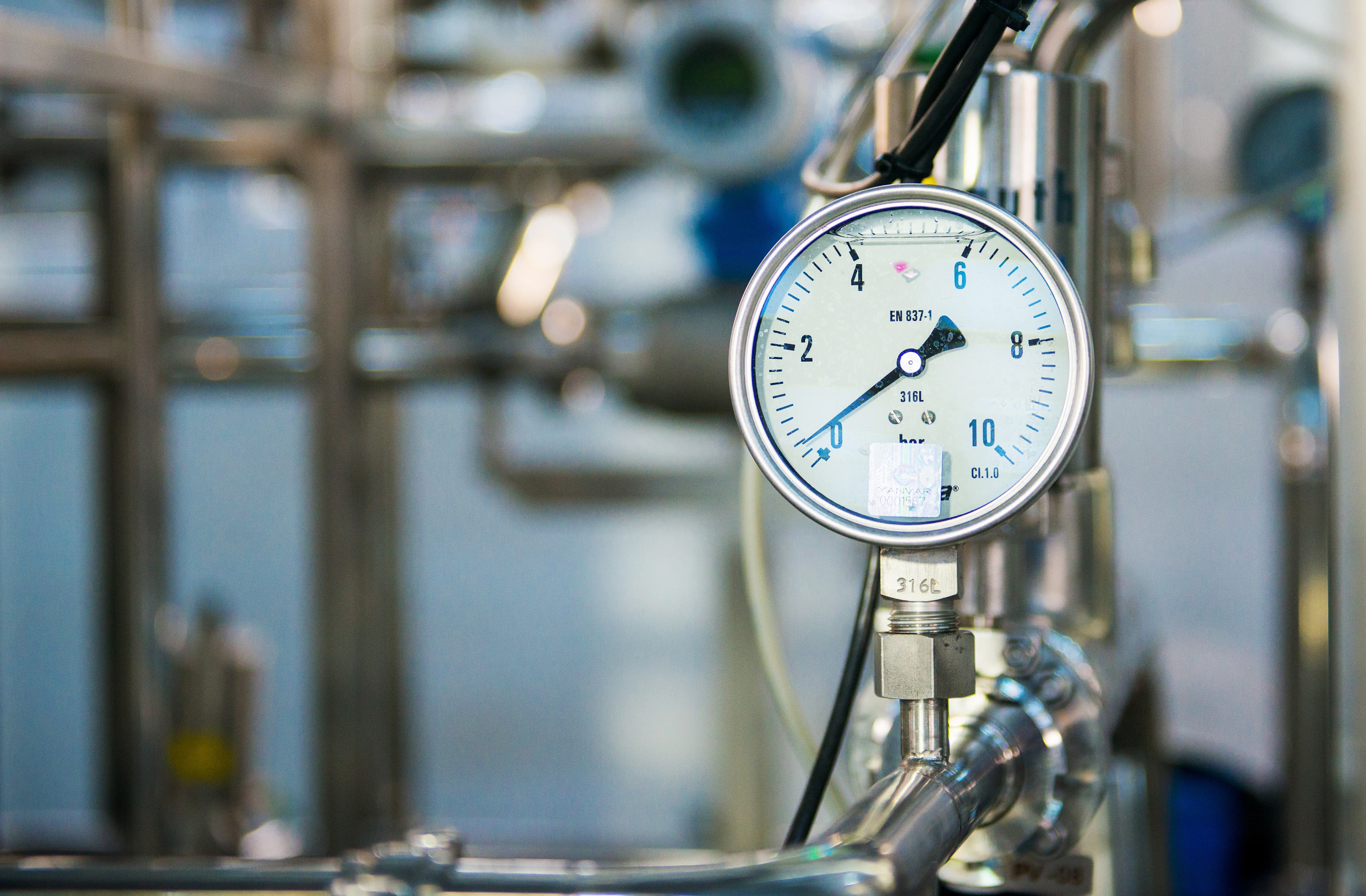 Industrielle Mess- und Regeltechnik: Manometer und Drucksensoren